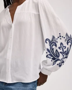 Buttoned-Down Loose Blouse with Crew Neckline