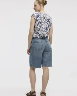 Crew-Neck T-Shirt with Bubble Hem