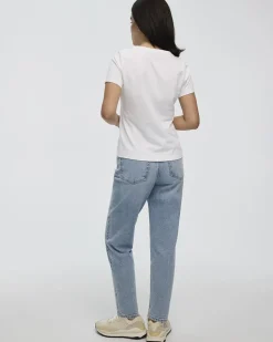 Fitted V-Neck T-Shirt - R Essentials