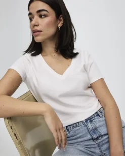 Fitted V-Neck T-Shirt - R Essentials