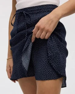 Fluid Skort