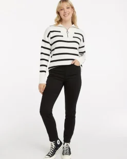 High-Rise Black Jean with Skinny Leg - The Signature (R)