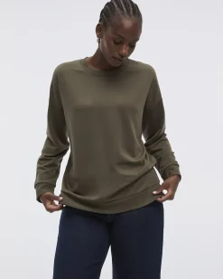 Long-Sleeve Crew-Neck Sweatshirt - R Essentials