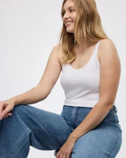 Scoop-Neck Tank Top - R Essentials