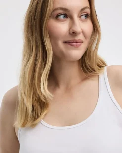 Scoop-Neck Tank Top - R Essentials