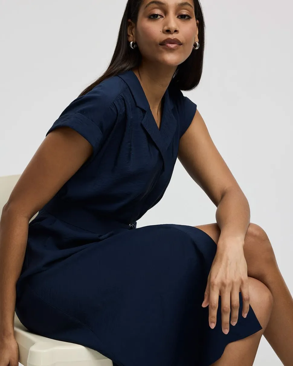 Short-Sleeve Buttoned-Down Midi Dress with Tailored Collar