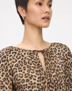 Short-Volume-Sleeve Open-Neck Blouse