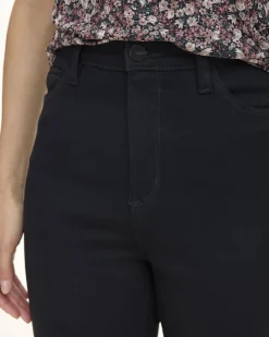 Skinny-Leg High-Rise Jean - The Signature (R)