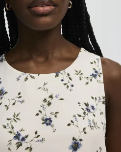 Sleeveless Crew Neck Blouse - R Essentials