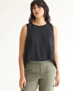 Sleeveless Crew Neck Blouse - R Essentials