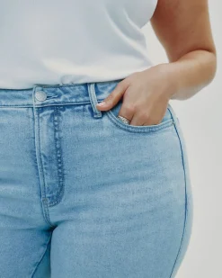 Slim-Leg High-Rise Jean - The Vintage