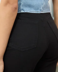 Slim-Leg High-Rise Jean - The Vintage