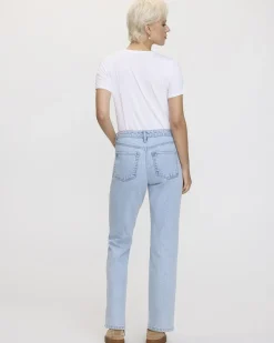 Straight-Leg Mid-Rise Jean - The Classic - Tall