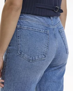 Tapered-Leg High-Rise Jean - The Mom Jeans - Tall