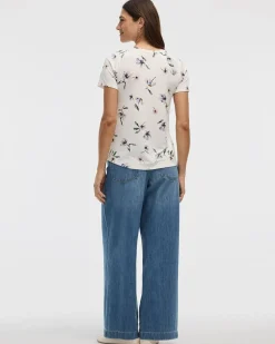 V-Neck T-Shirt - R Essentials