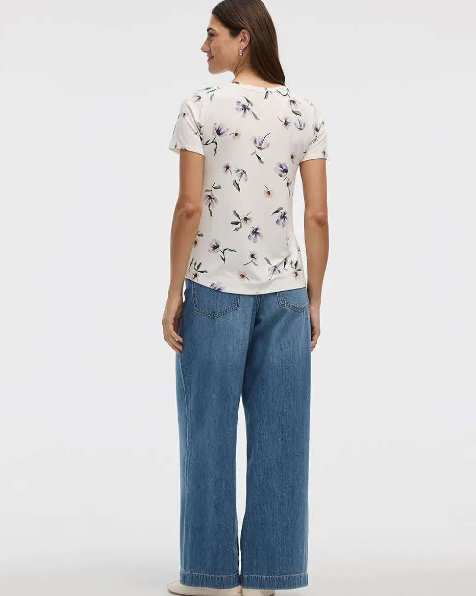 V-Neck T-Shirt - R Essentials