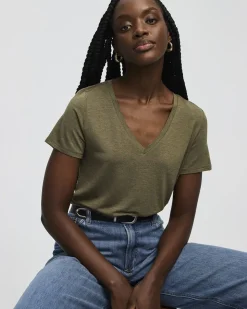 V-Neck T-Shirt - R Essentials