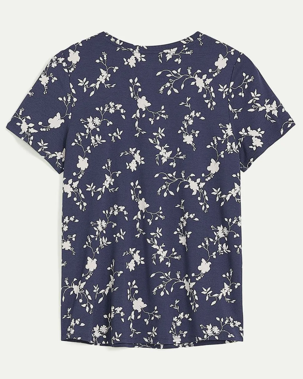 V-Neck T-Shirt - R Essentials