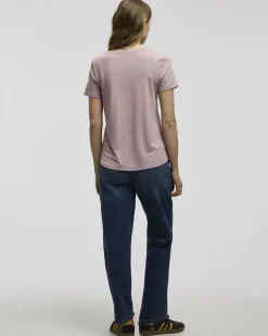 V-Neck T-Shirt - R Essentials
